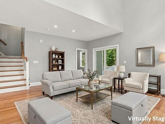 5th image of 11 Caspian Cir #11
