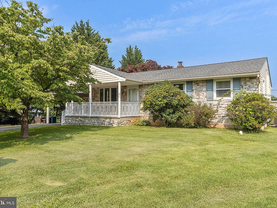 1st image of 6219 E Hemlock Dr