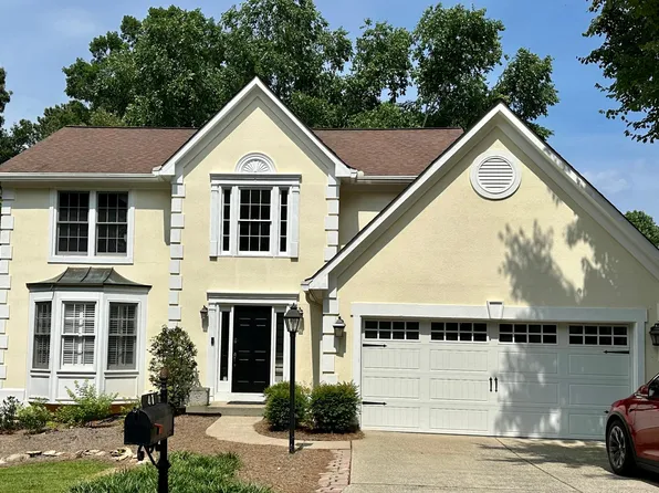 41 Bridle Ln, Marietta, GA 30068