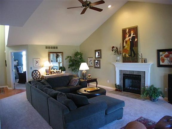 4th image of 1217 Bicentennial Pkwy