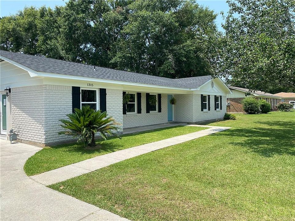 1315 Pawnee Cir, Saraland, AL 36571 MLS 7229511 Zillow