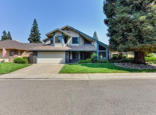 11892 Prospect Hill Dr, Gold River, CA