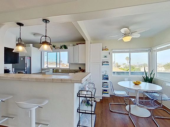 4th image of 4777 Santa Cruz Ave