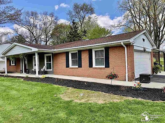 3rd image of 7136 Wiltshire Dr