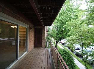 216 Locust St SE FLOOR 2, Vienna, VA 22180