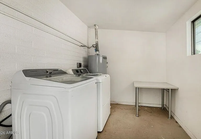 220 E McKinley St — Photo 31