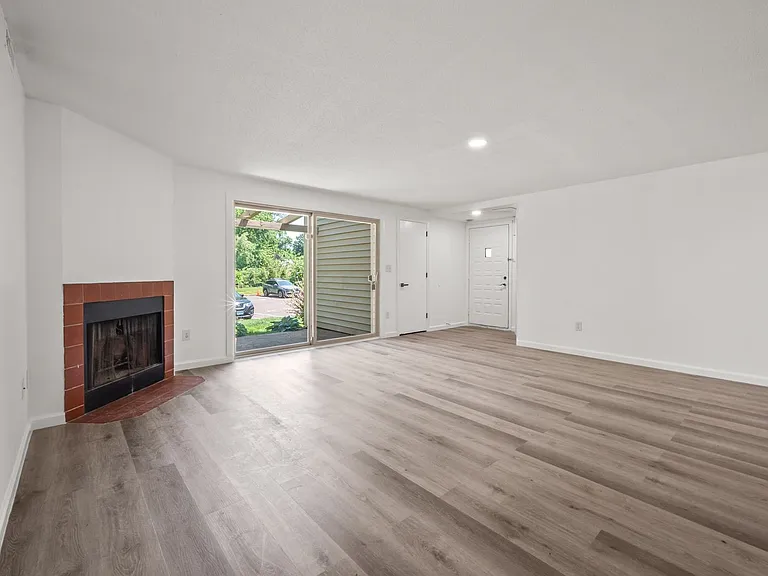 20 Little Oak Ln #20 — Photo 6