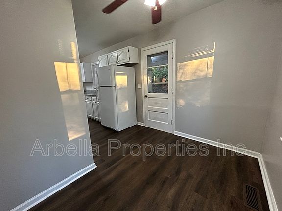 4th image of 1510 Linden Ave