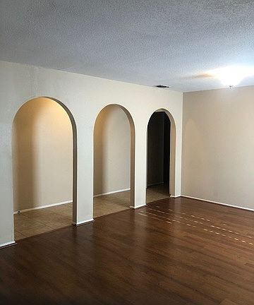 4th image of 132 Dora St