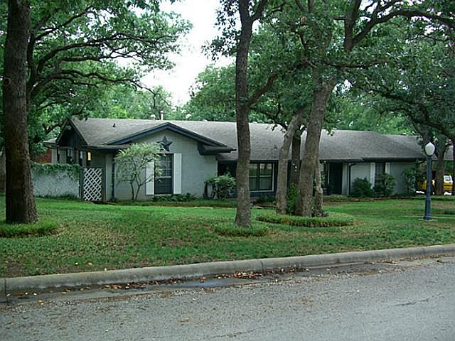 1st image of 405 NW 32nd St