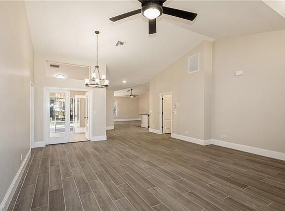 3rd image of 11122 Palmetto Ridge Dr