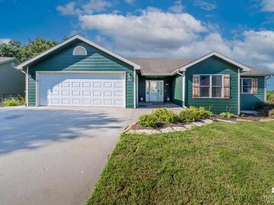 310 Lockett Ln, Saint George, KS, 66535