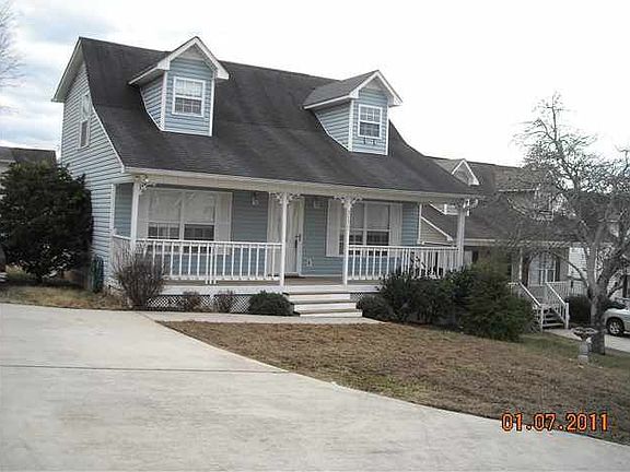 2nd image of 3175 Holly Brook Cir NE