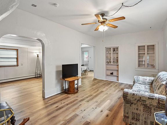 2nd image of 626 6th St W