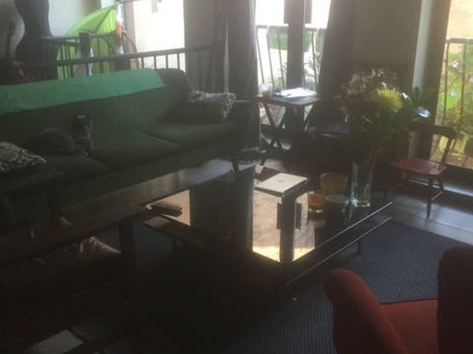 1st image of 125 Coffey St APT 1R