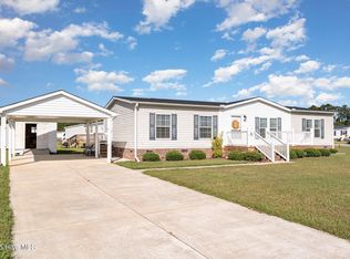 58 Stardust Ln, Smithfield, NC 27577