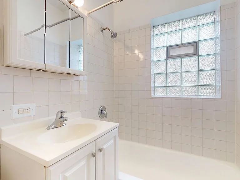 5415 S. Woodlawn Avenue — Photo 58