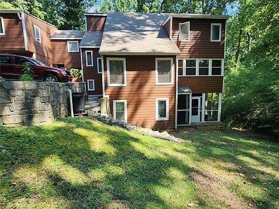 4th image of 258 Kenilworth Cir
