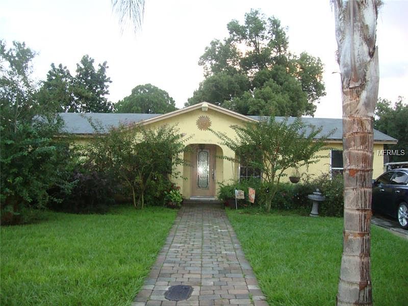 1st image of 636 Broadmoor Dr