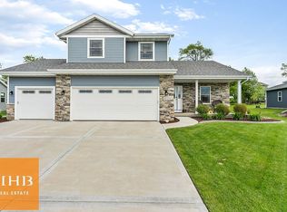 6634 Wolf Hollow Rd, Windsor, WI 53598