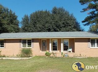 635 Stokes Bridge Rd W, Bishopville, SC 29010