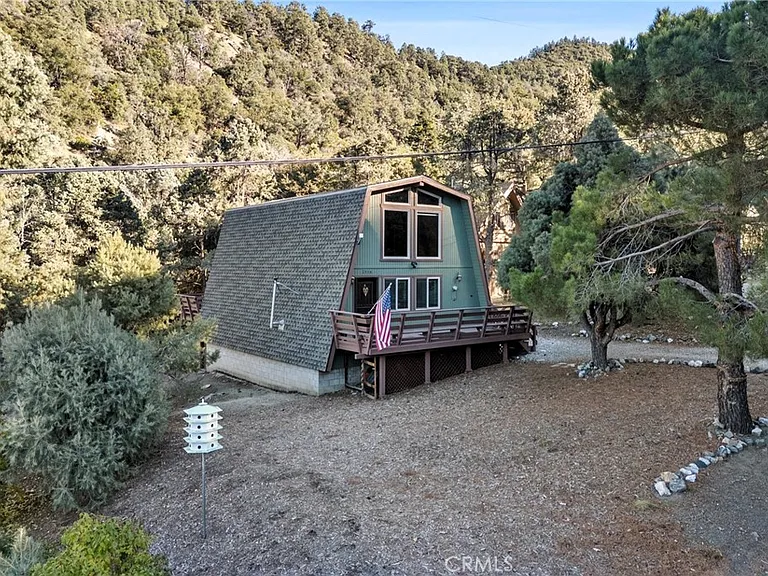 2116 Glacier Dr — Photo 1