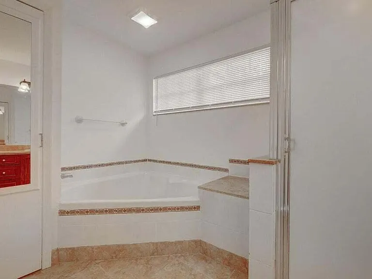 10758 Lake Jasmine Dr — Photo 20