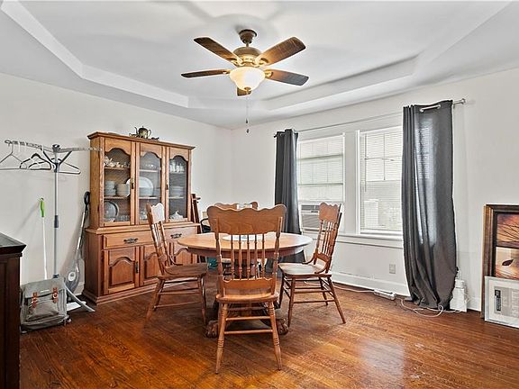 3rd image of 600-602 E Meyer Blvd