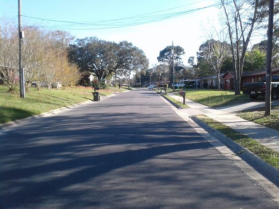 5th image of 4439 Monpellier Dr