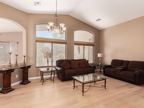 5th image of 8226 S Jenna Ln