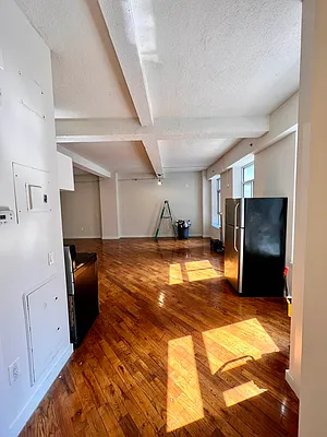 Rented by City Connections Realty | media 15