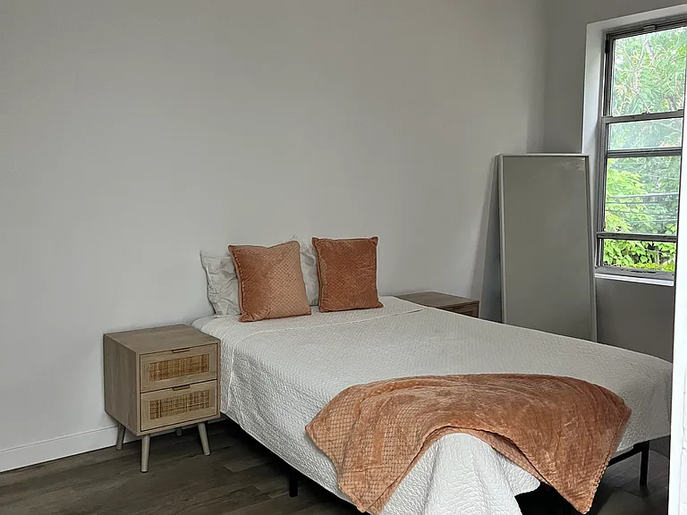 608 Pennsylvania Ave #2 — Photo 3