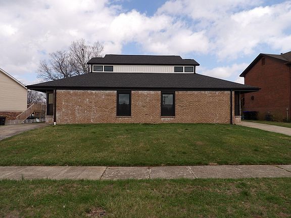 2nd image of 779 Ridgeview Dr