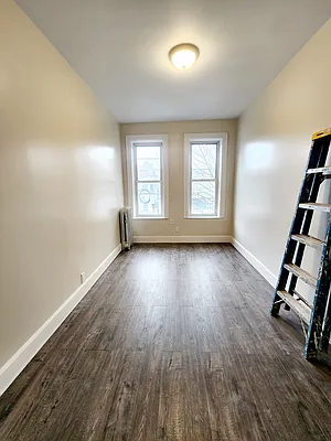 Rented by R New York | media 21