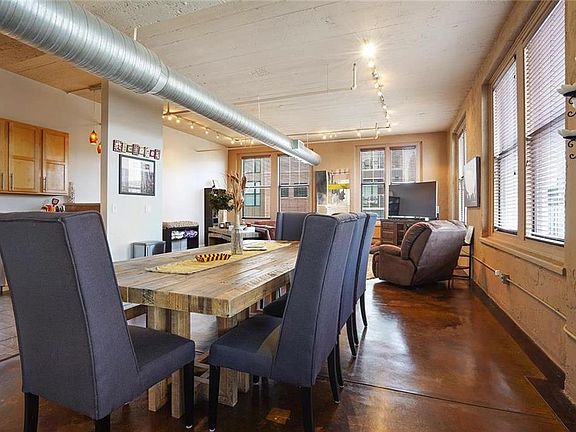 3rd image of 523 Grand Boulevard Blvd #3-B-3B