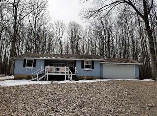 4450 Mockingbird Cir, Farwell, MI 48622