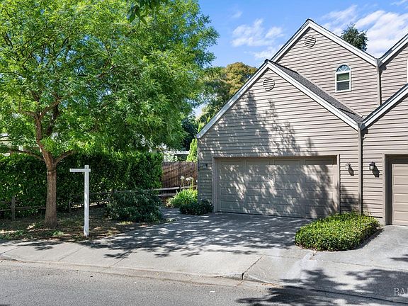 2nd image of 1568 Voorhees Circle