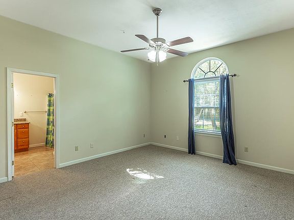 5th image of 25 Indian Mound Dr