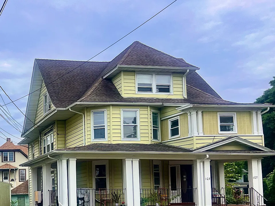 105 Wentworth St #2