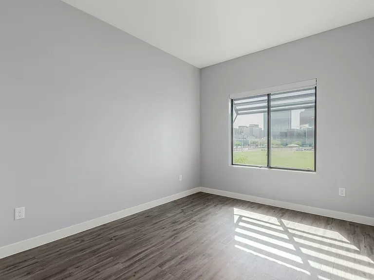 475 N 9th St #303 — Photo 12
