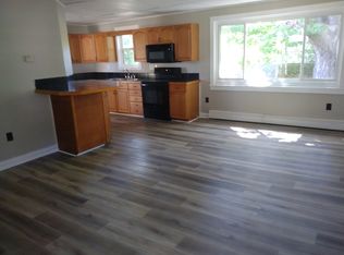 450 Church St, Rollinsford, NH 03869
