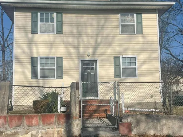 37 E 3rd Street, Huntington Station, NY 11746