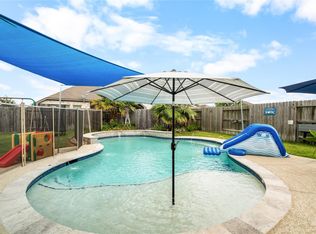 8910 Beacon Mill Dr, Cypress, TX 77433