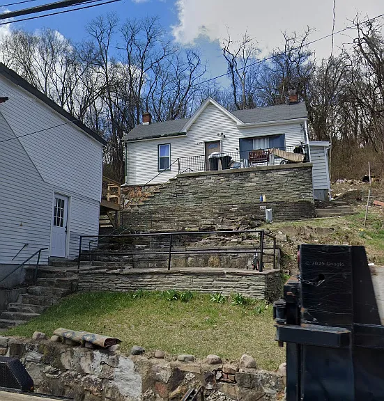 2728 Banksville Ave — Photo 1