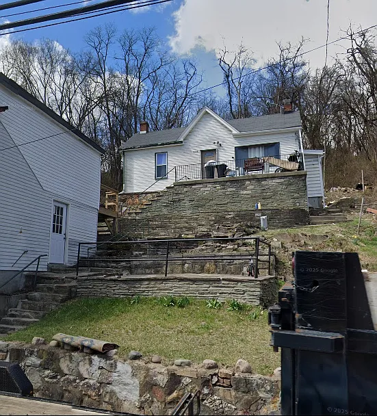 2728 Banksville Ave