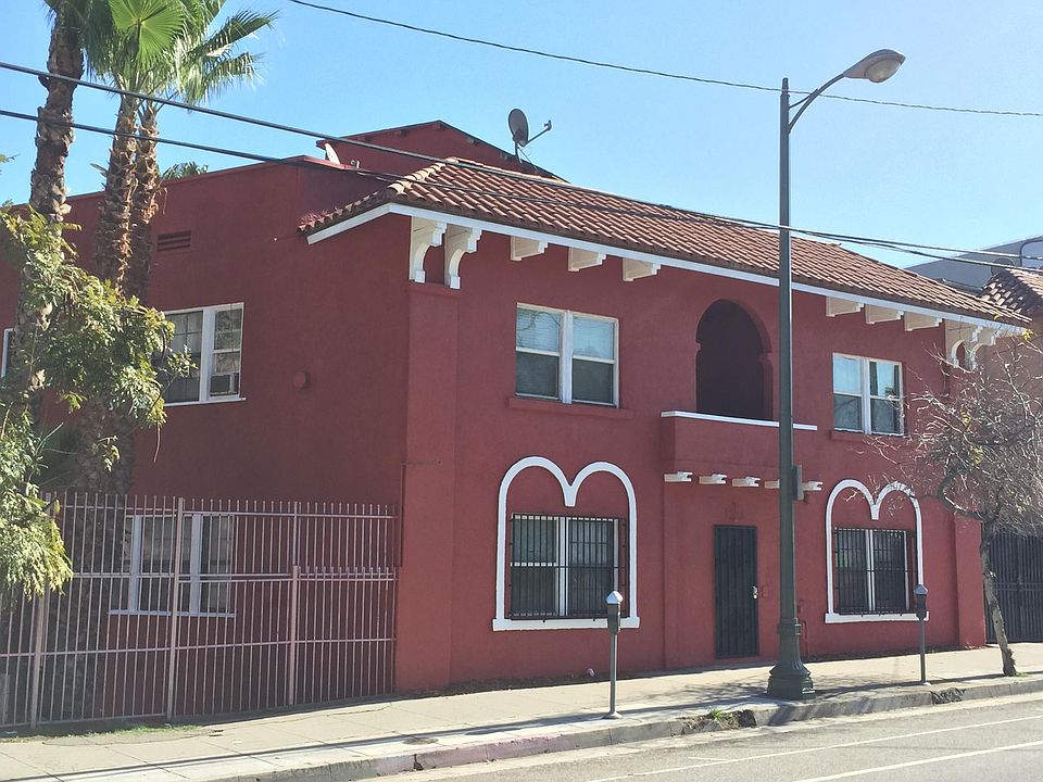 1st image of 2719 W Sunset Blvd #3