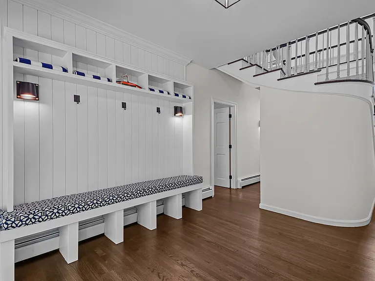 1B Harbor View Dr — Photo 66