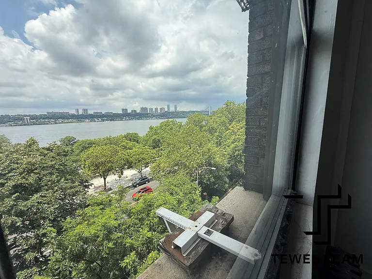 736 Riverside Dr #4BB — Photo 8