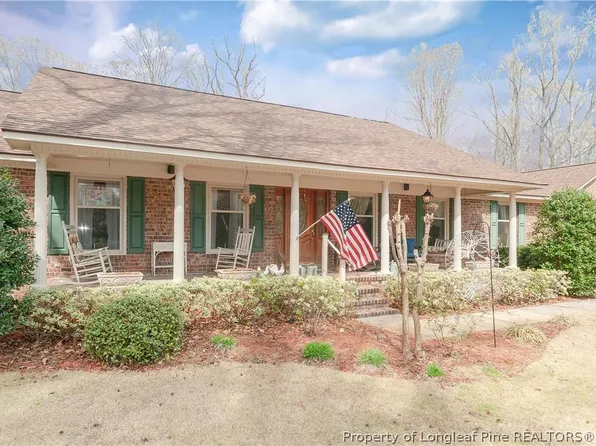 1315 Yaupon Dr, Eastover, NC 28312