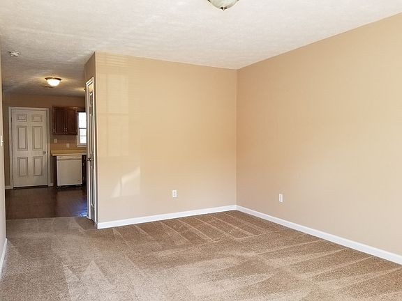 2nd image of 954 Beverly Dr
